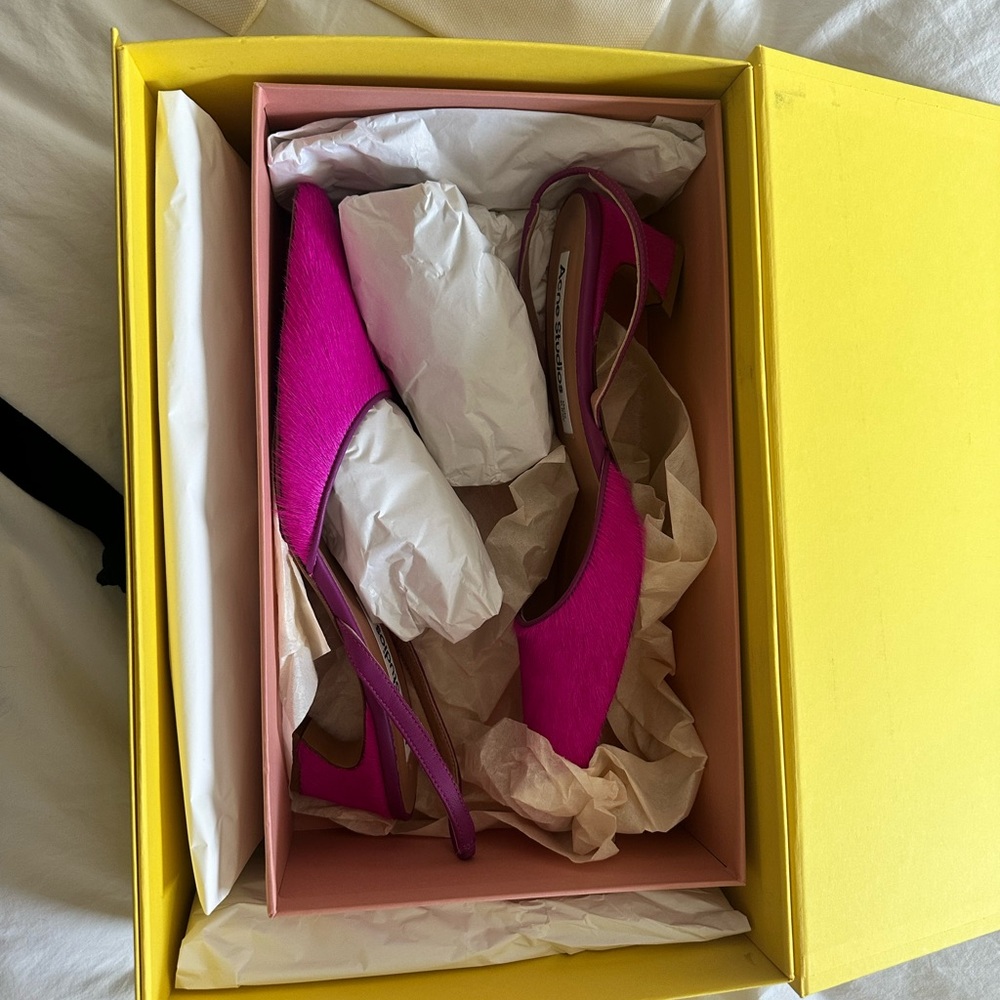 Acne Studios Fuchsia Slingback Heels. - Picture 8 of 9